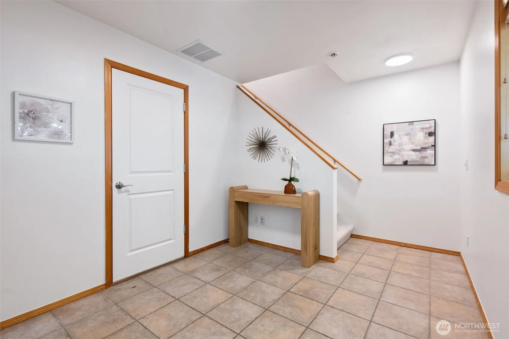 Property photo for 1619 S Weller Street #a, Seattle photo 4
