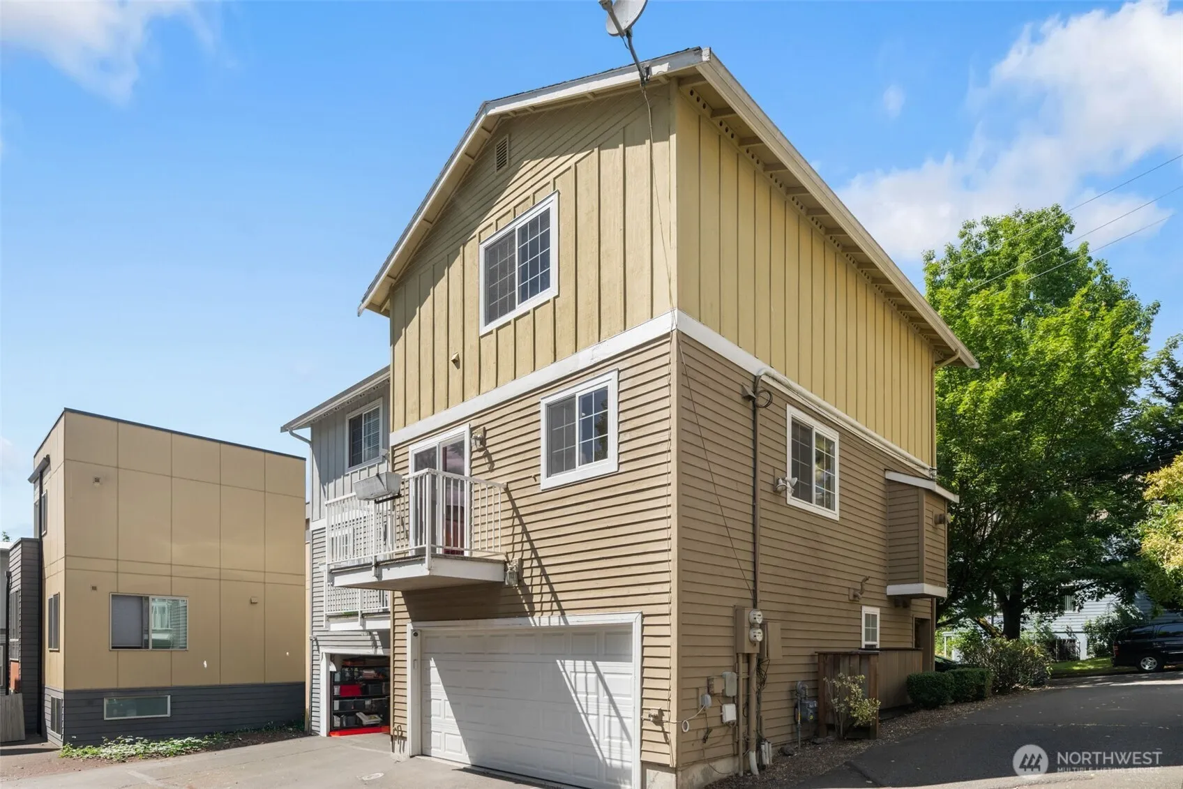 Property photo for 1619 S Weller Street #a, Seattle photo 3