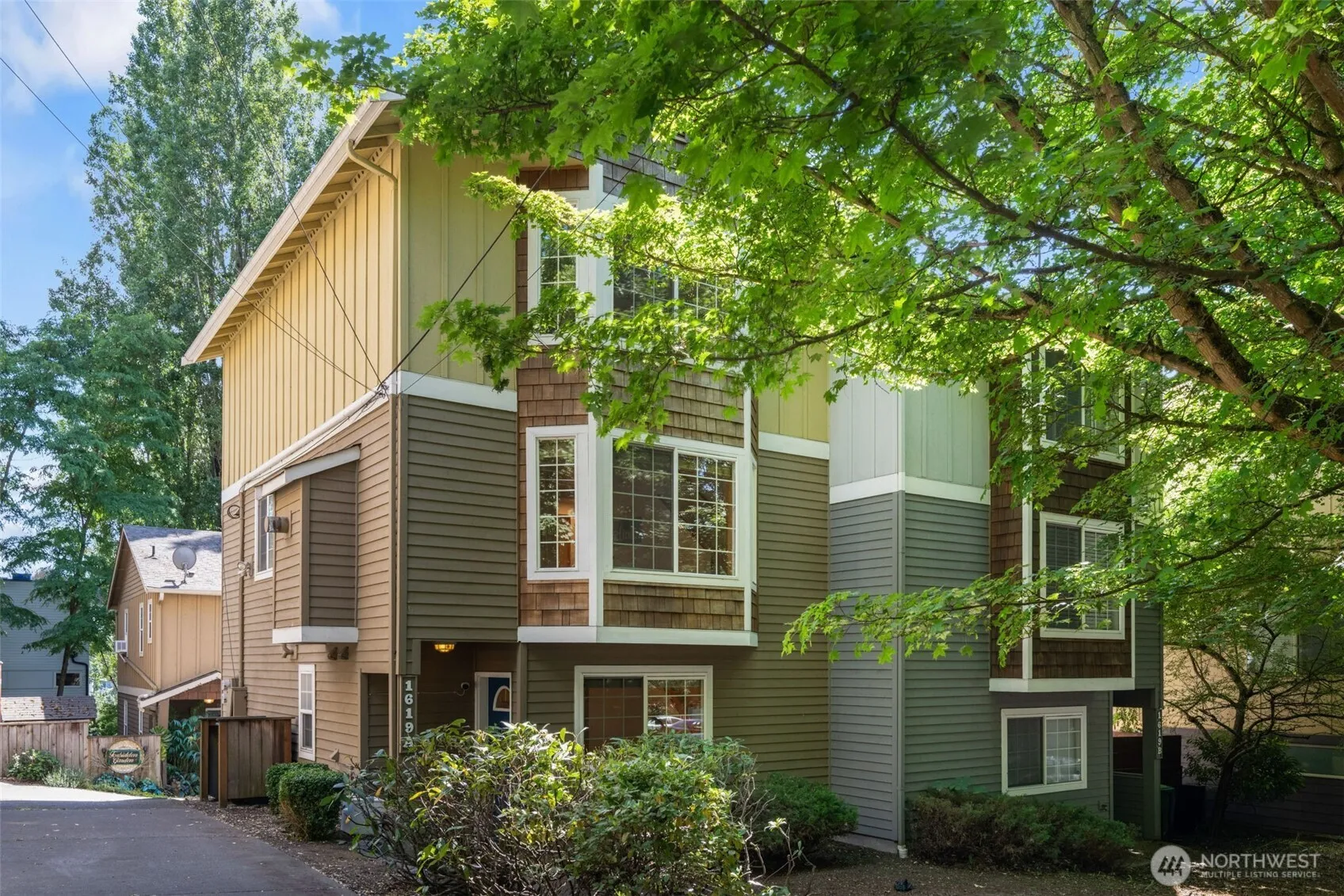 Property photo for 1619 S Weller Street #a, Seattle photo 2