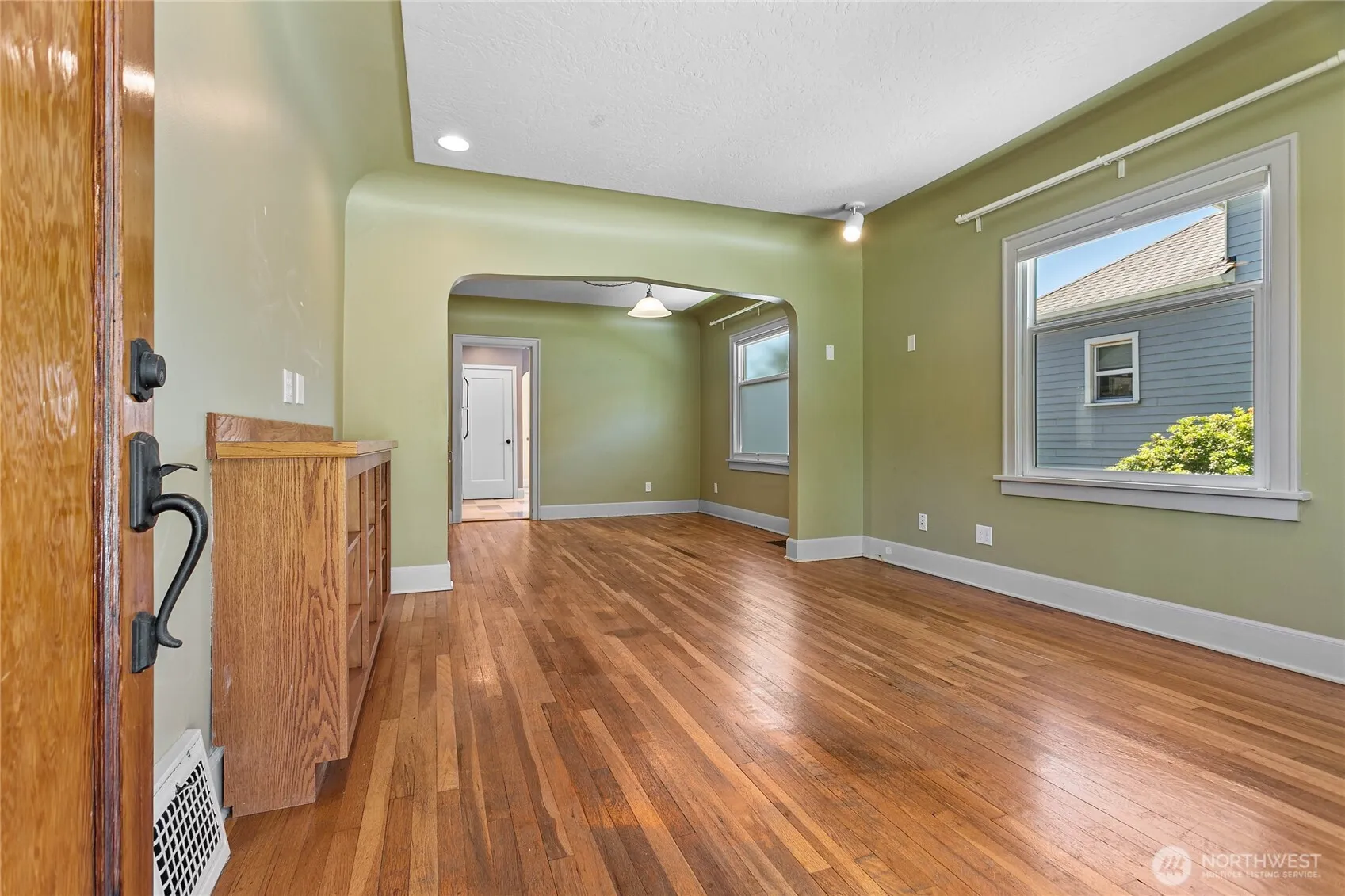 Property photo for 1912 Mill Avenue, Bellingham photo 2