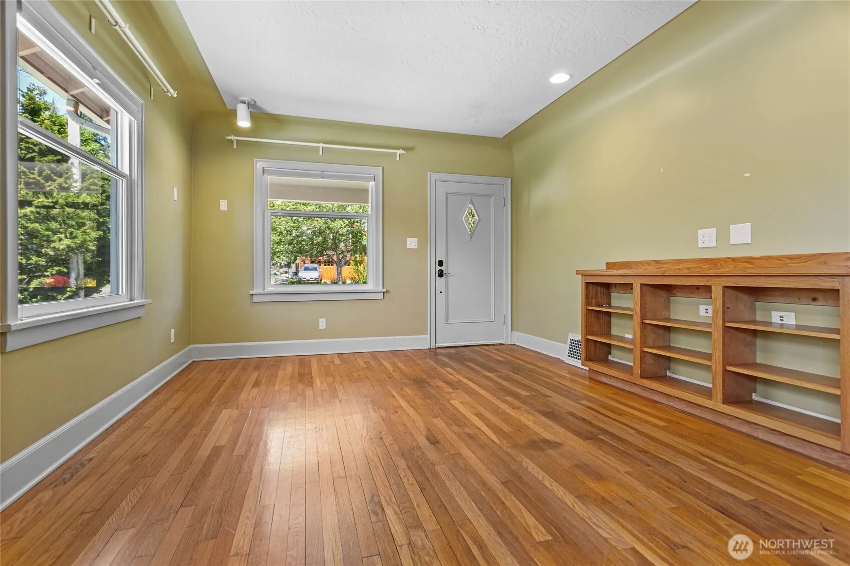 Property photo for 1912 Mill Avenue, Bellingham photo 5