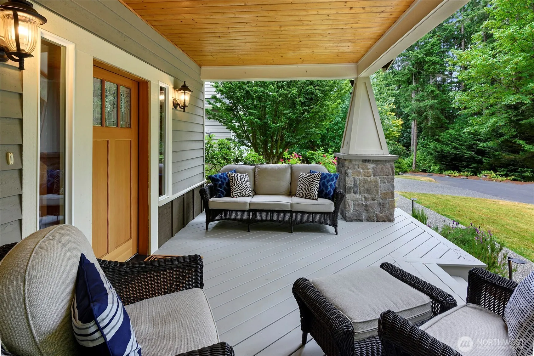 Property photo for 10440 E Quiet Valley Lane, Bainbridge Island photo 2