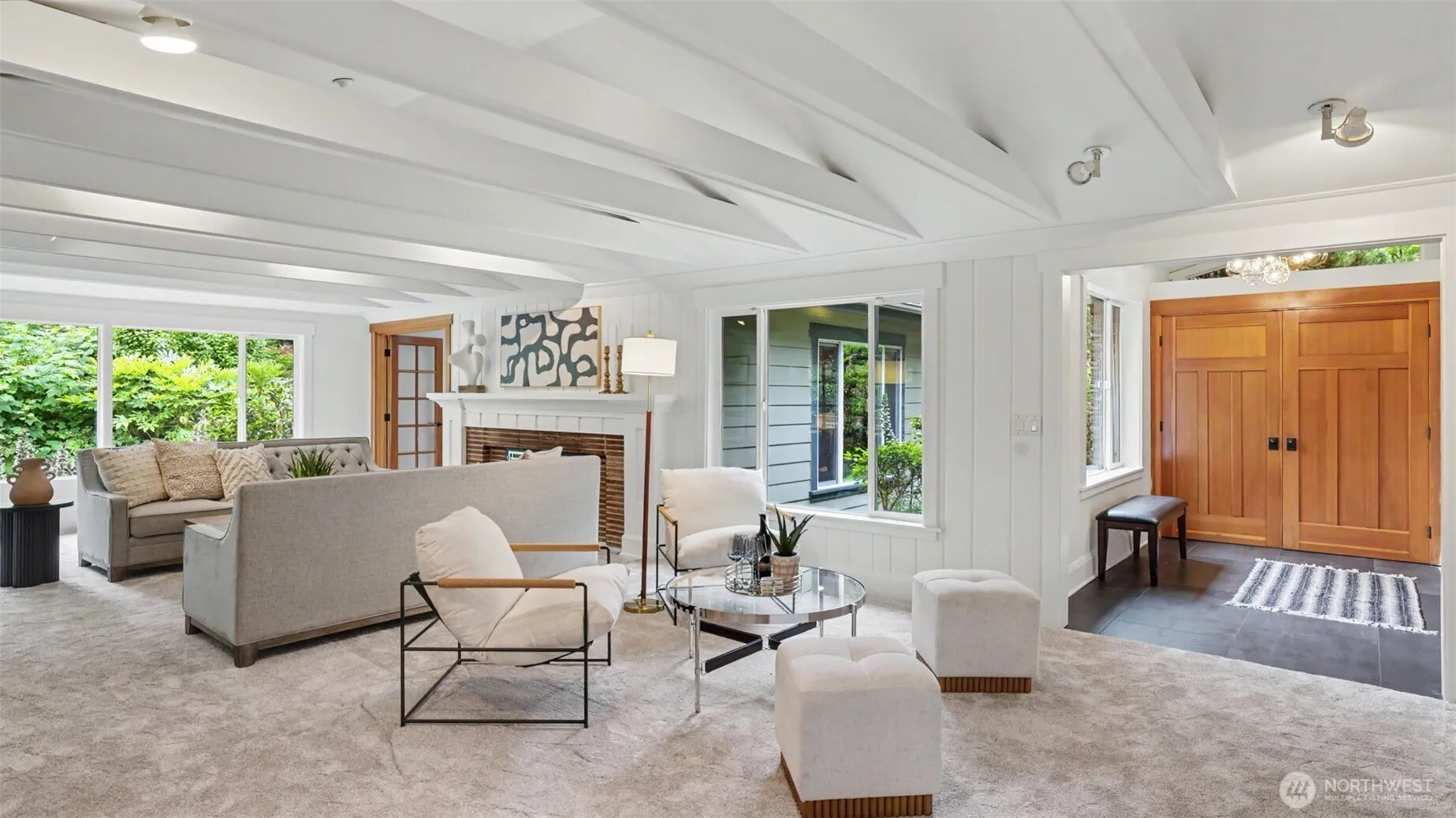 Property photo for 10555 Se 28th Street, Beaux Arts photo 5