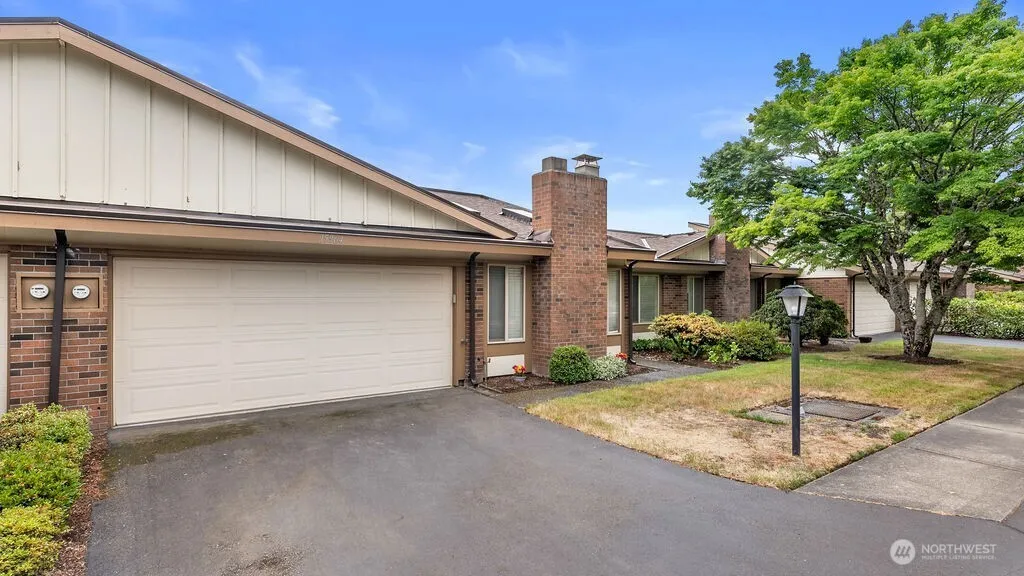 Property photo for 15964 Ne 15th Street #a10, Bellevue photo 4