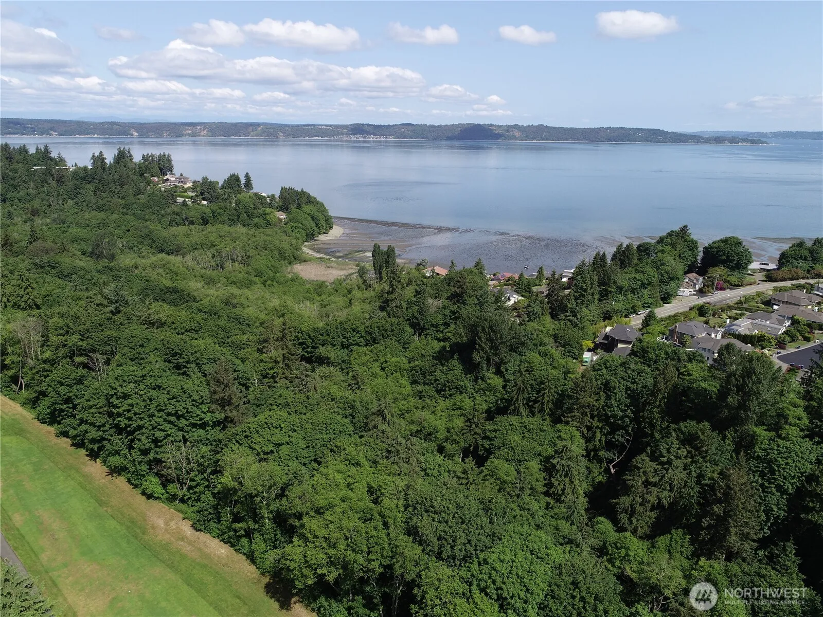 Property photo for 3911 Sw Dash Point Rd, Federal Way photo 2
