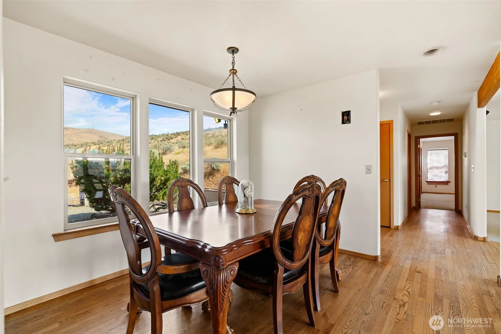 Property photo for 723 Burbank Creek Road, Yakima photo 4