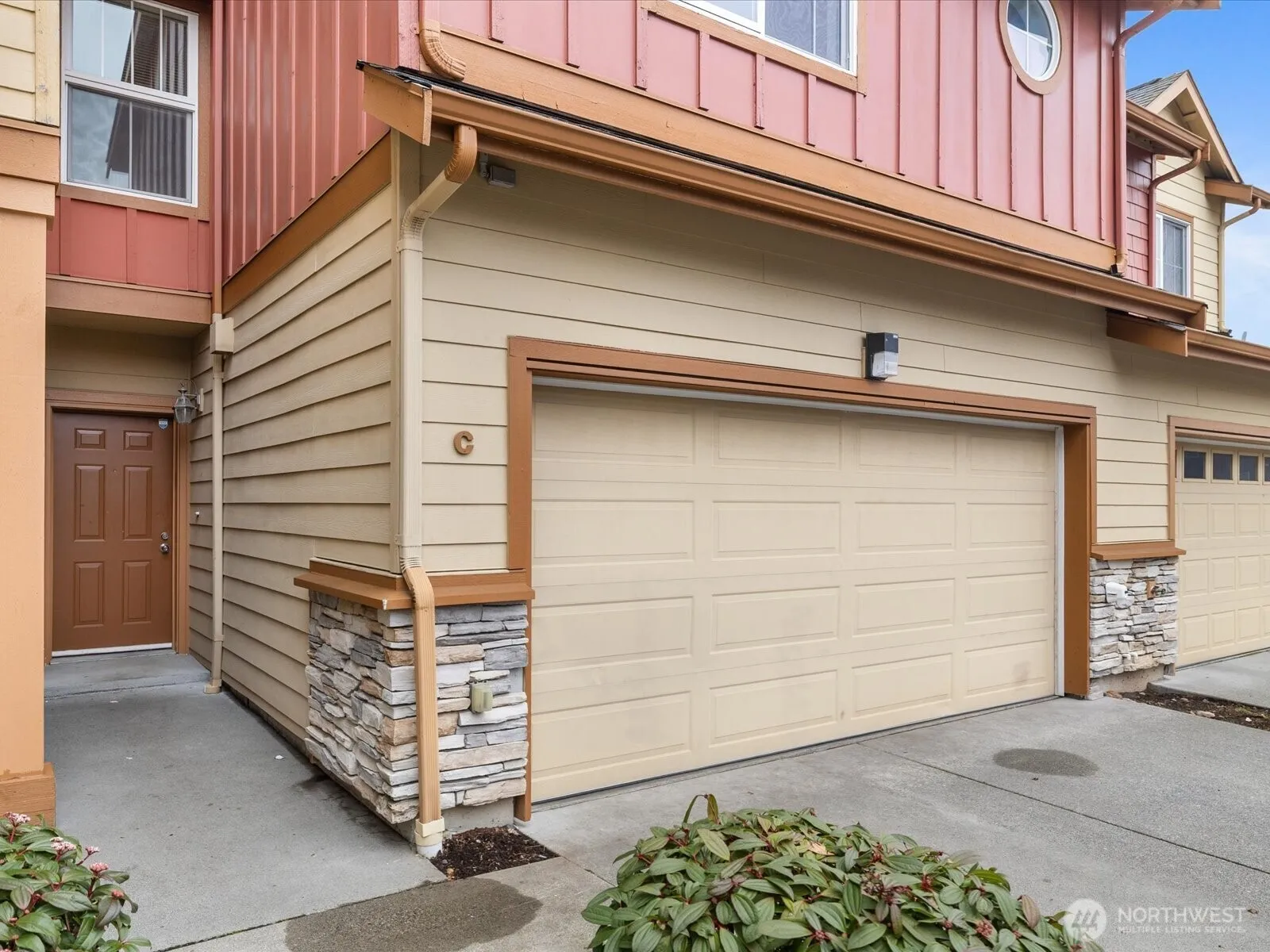 Property photo for 18410 36th Avenue W #c, Lynnwood photo 2