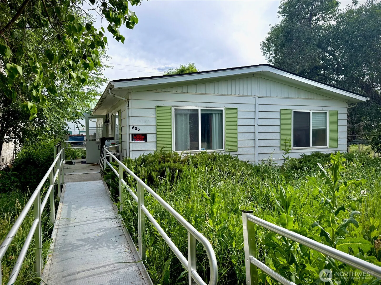 Property photo for 605 Ross Street, Davenport