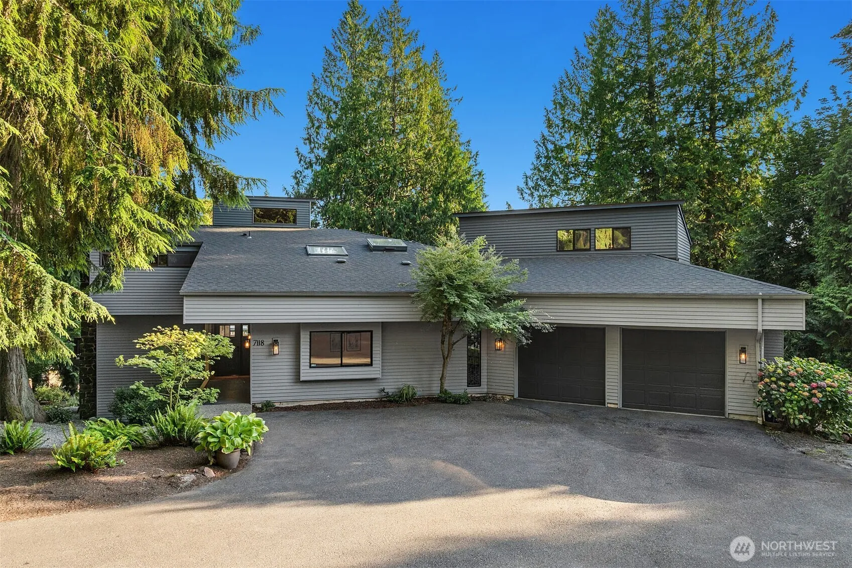 Property photo for 7118 Ne 118th Street, Kirkland