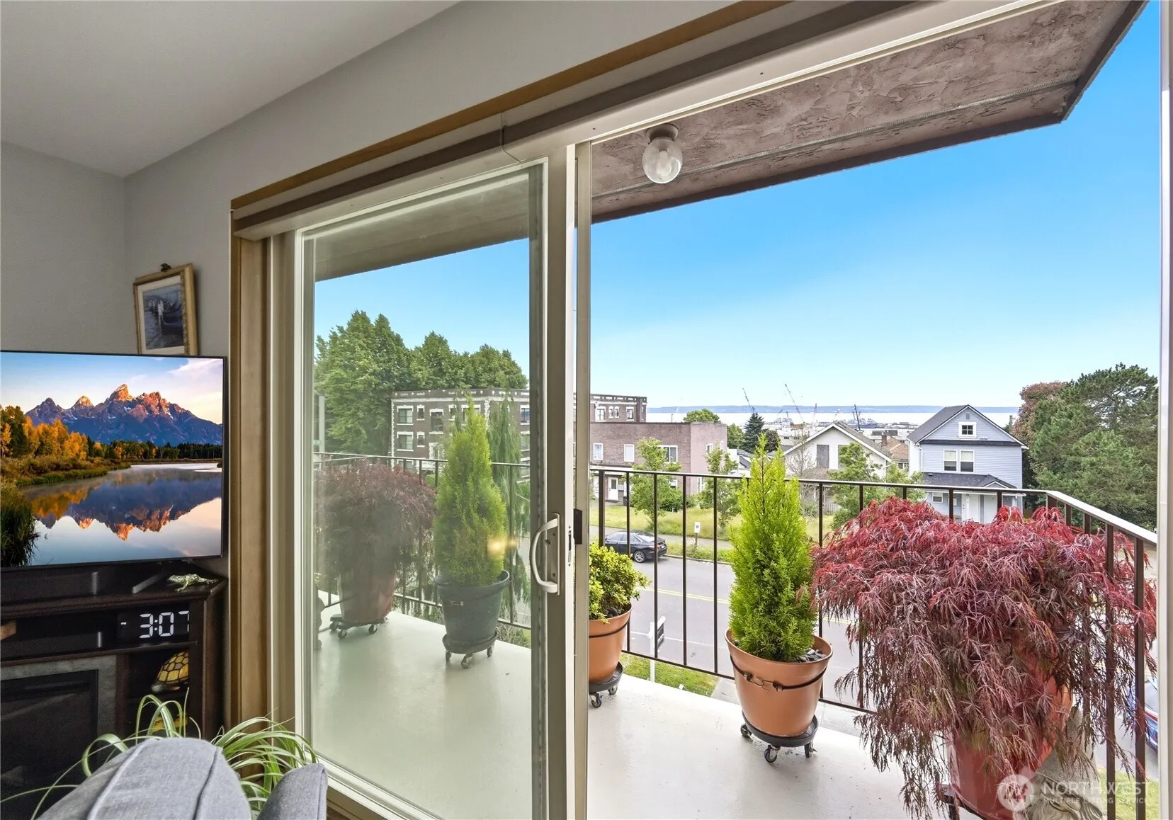 Property photo for 2619 Rucker Avenue #6, Everett photo 2