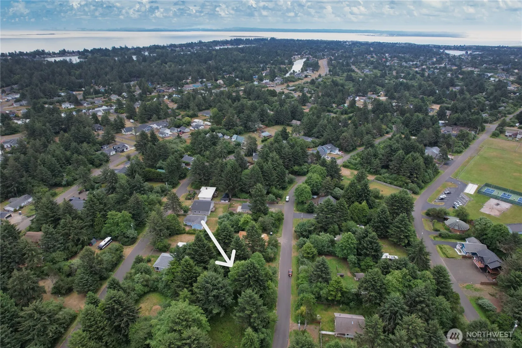 Property photo for 372 Cygnus Avenue Sw, Ocean Shores photo 2