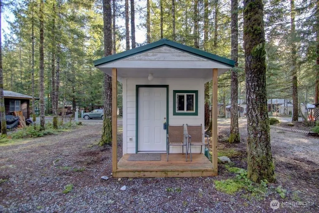 Property photo for 161 Christmas Tree Circle, Deming photo 3