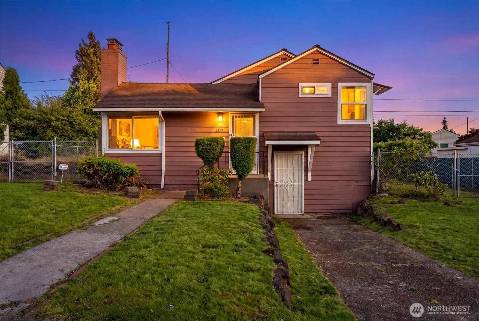 Property photo for 2131 S Bennett Street, Seattle