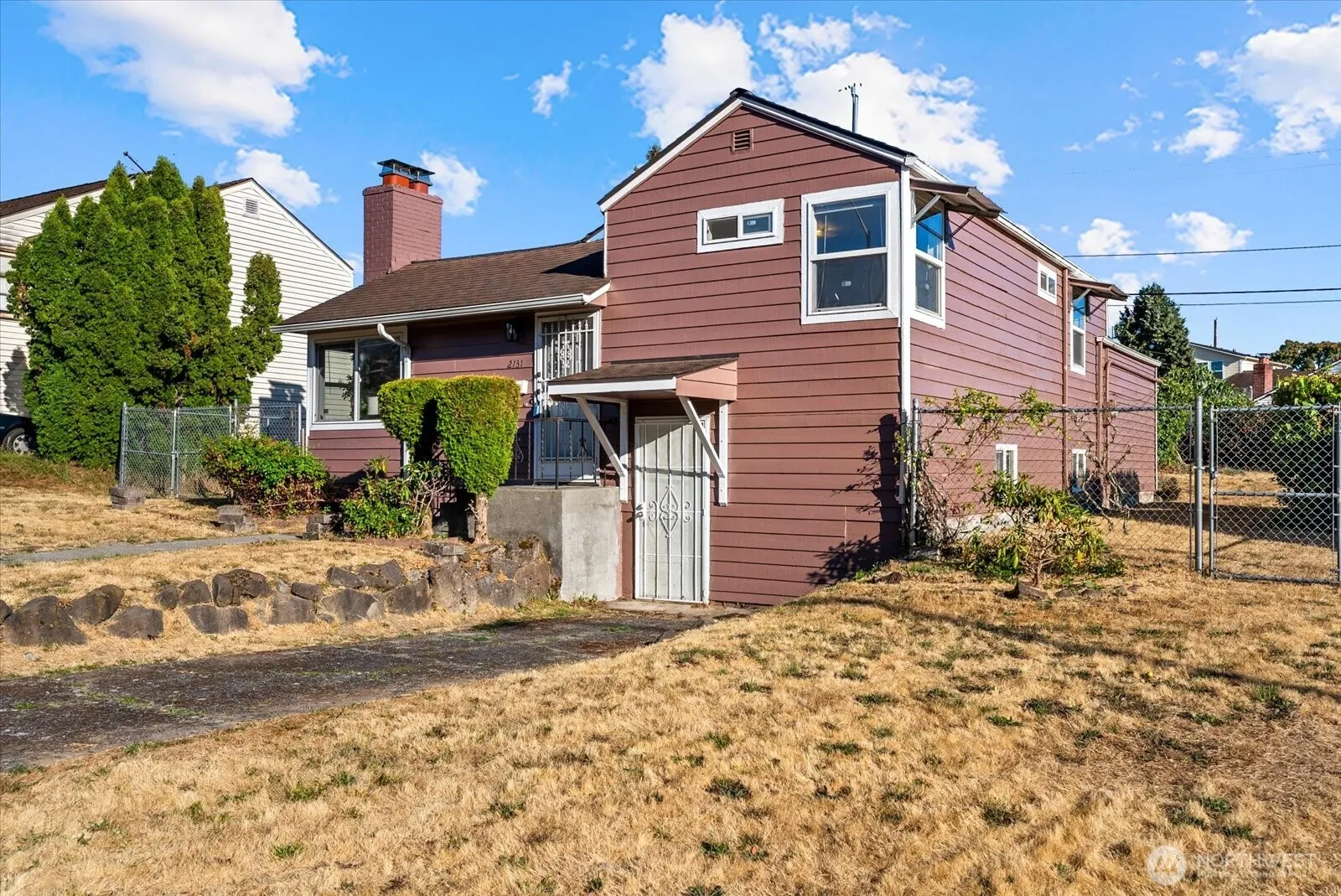Property photo for 2131 S Bennett Street, Seattle photo 3