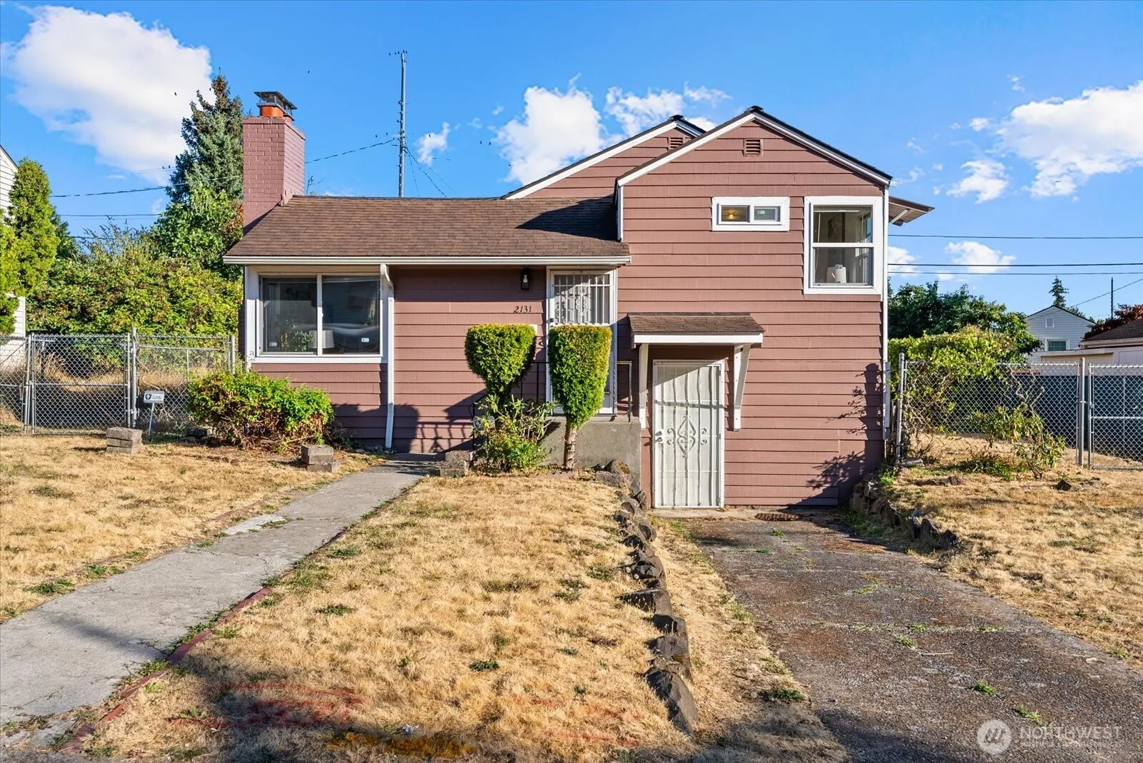 Property photo for 2131 S Bennett Street, Seattle photo 2