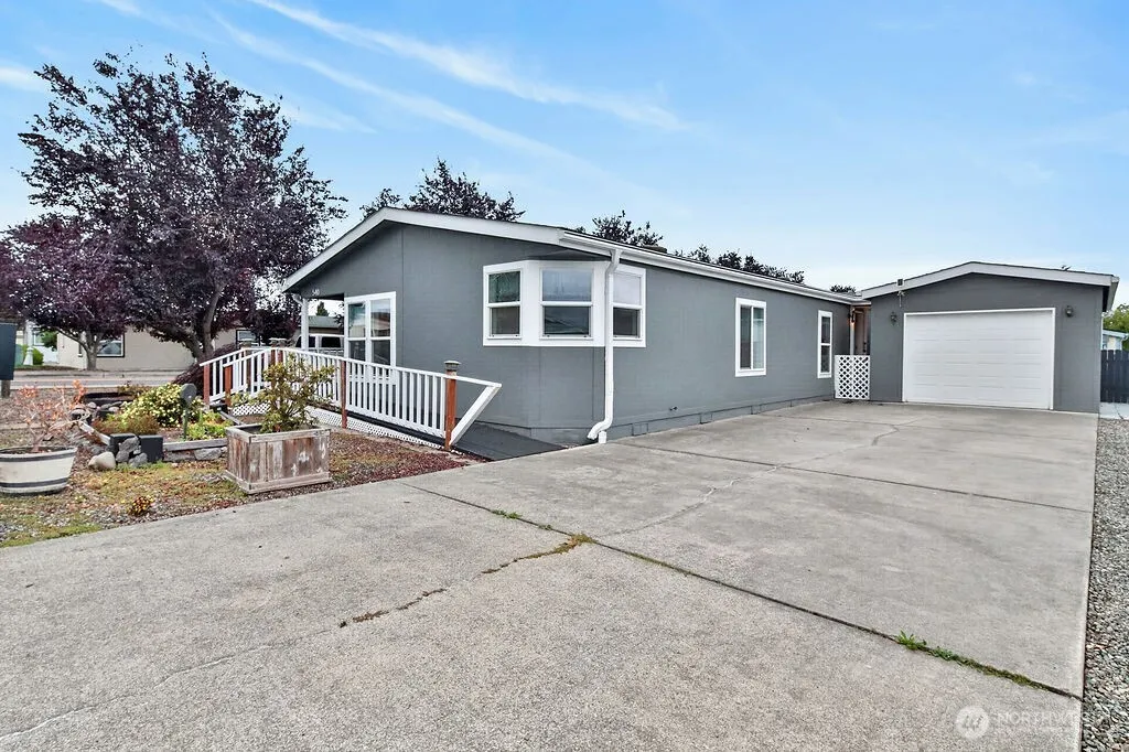 Property photo for 540 N 7th Avenue #54, Sequim photo 2