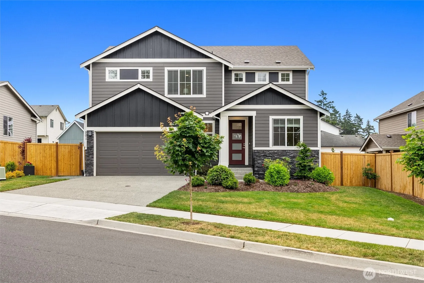 Property photo for 501 Sw Fairway Drive, Oak Harbor