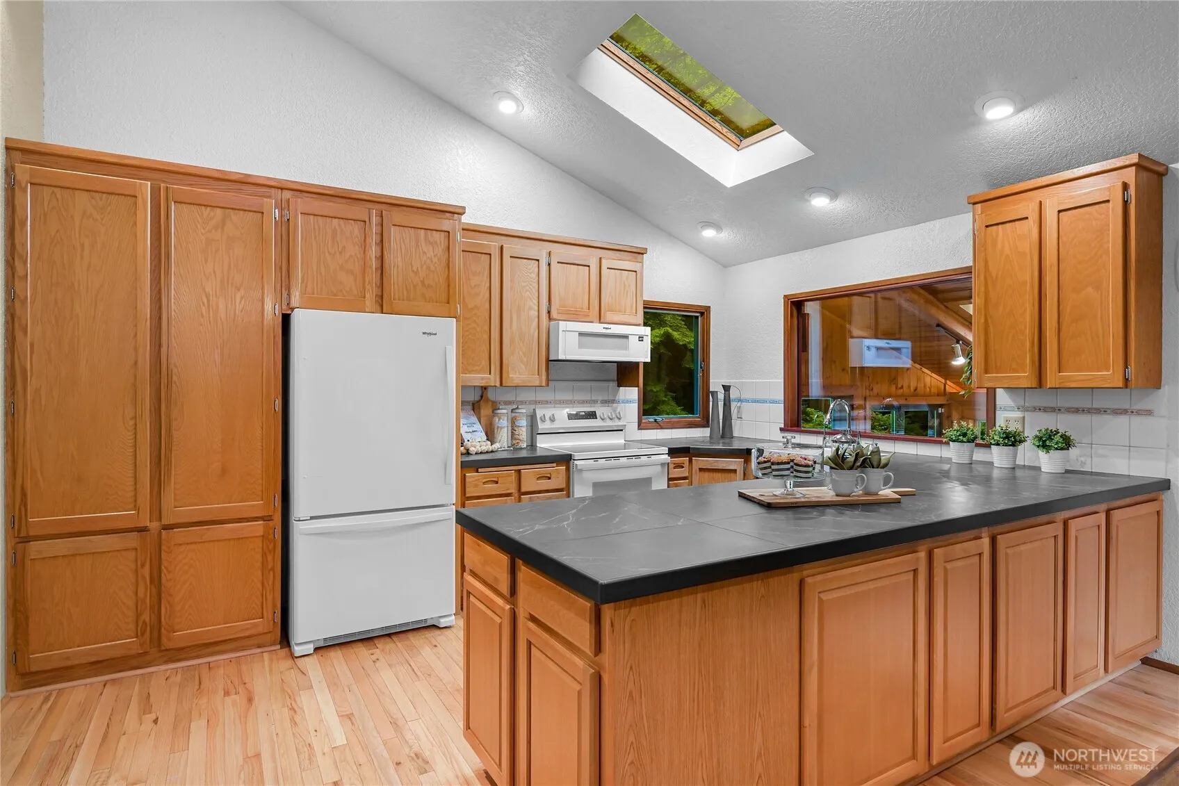 Property photo for 5009 Samish Way, Bellingham photo 3