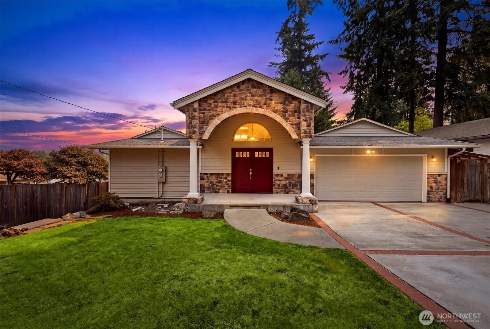 Property photo for 1704 154th Avenue Se, Bellevue