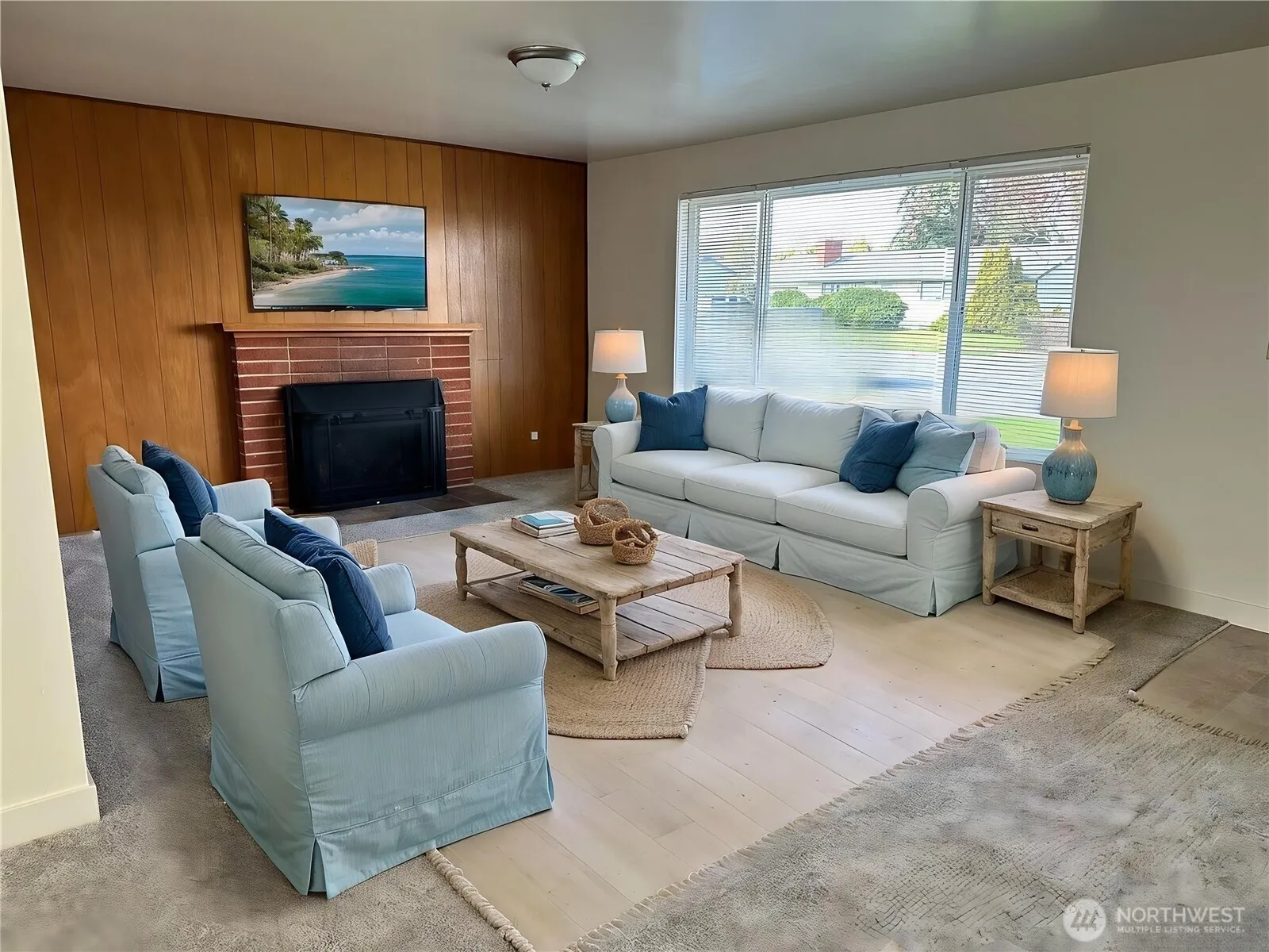 Property photo for 21 Sw 8th Avenue, Oak Harbor photo 2