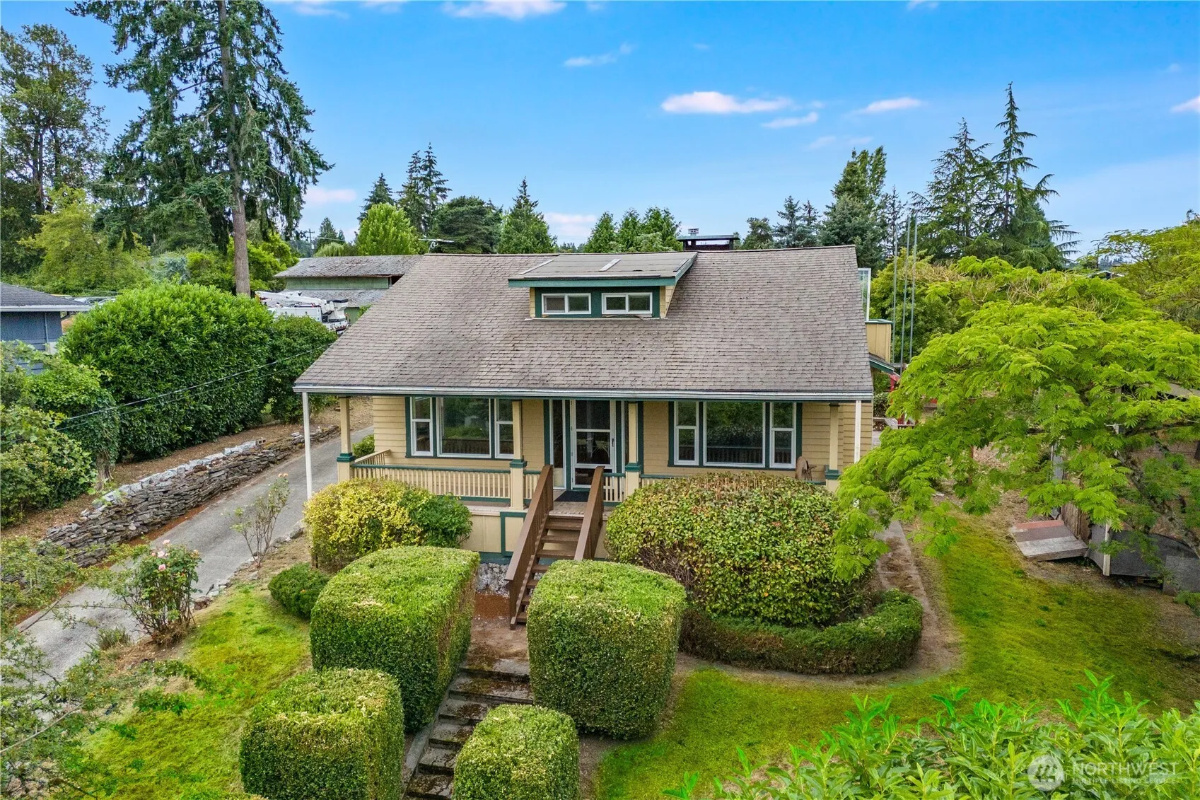 Property photo for 10115 15th Avenue S, Seattle photo 4