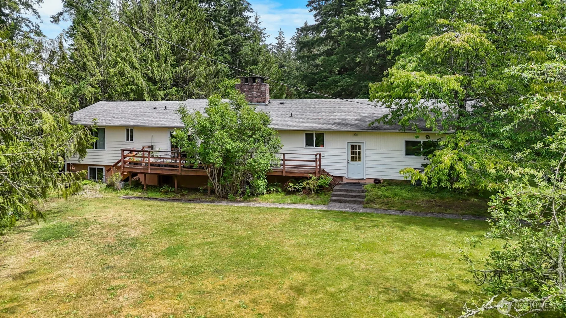 Property photo for 10905 138th Avenue Se, Rainier photo 2