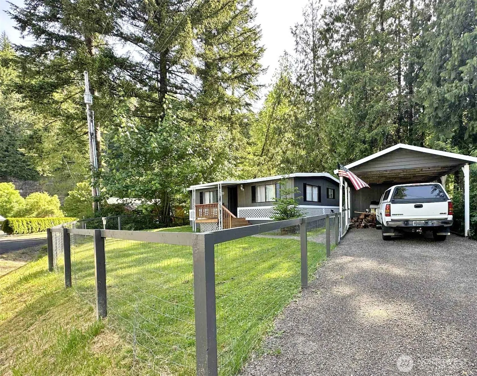 Property photo for 170 Tilton Drive, Morton