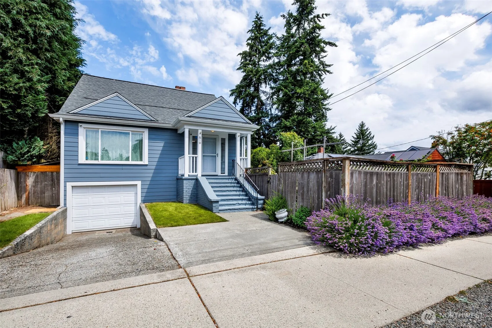 Property photo for 610 N 125th Street, Seattle photo 2