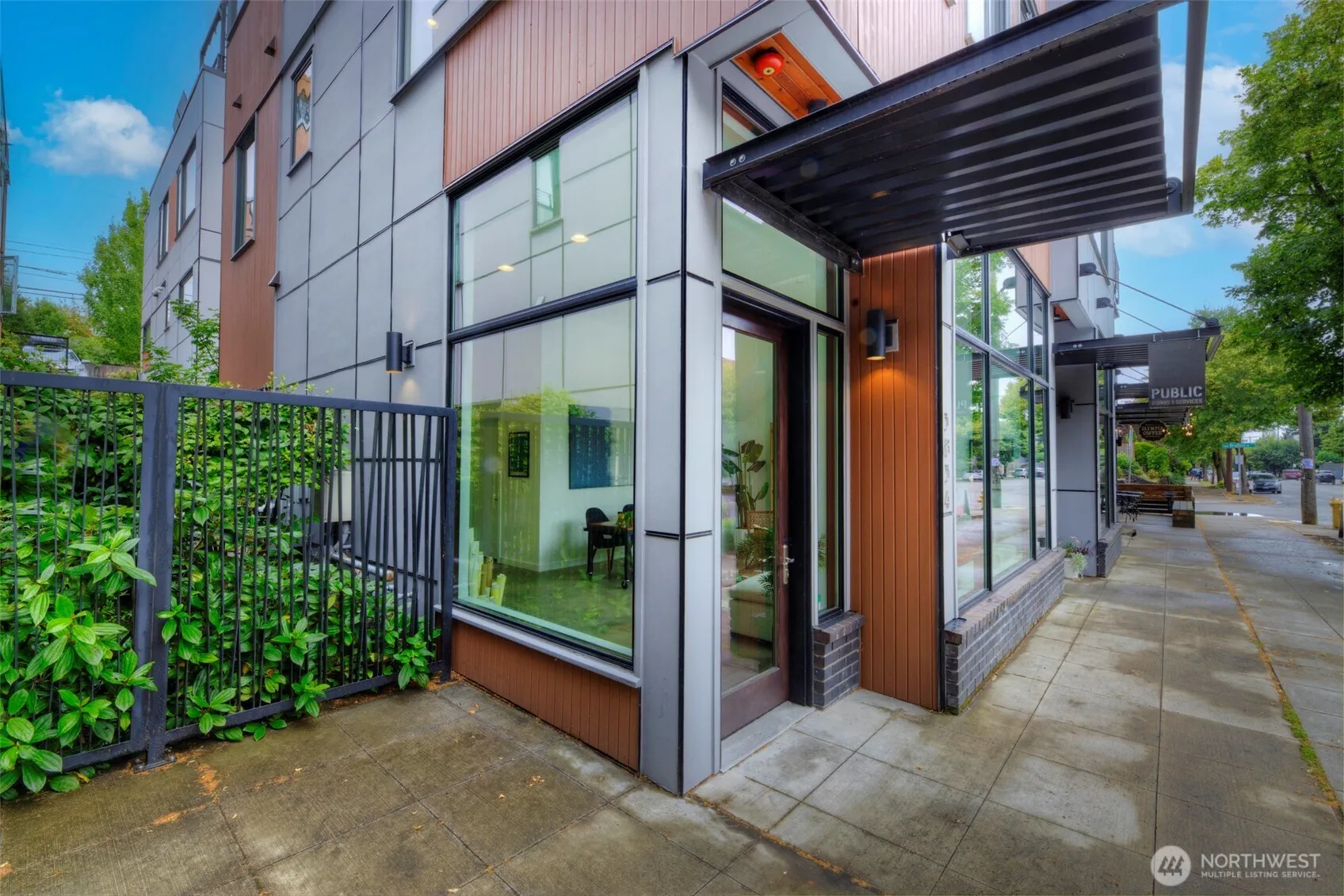 Property photo for 3834 California Avenue Sw, Seattle photo 3