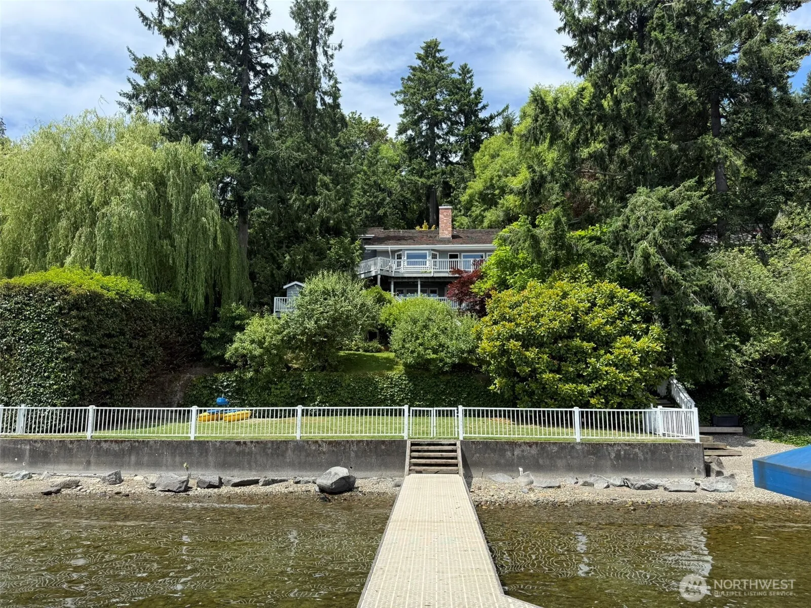 Property photo for 648 Lake Sammamish Lane Ne, Bellevue
