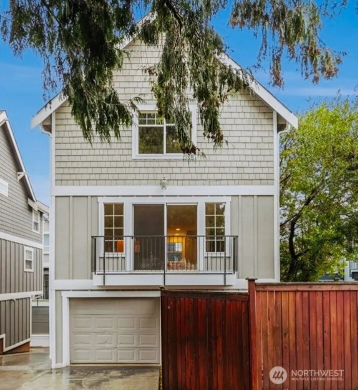 Property photo for 910 N 74th Street, Seattle