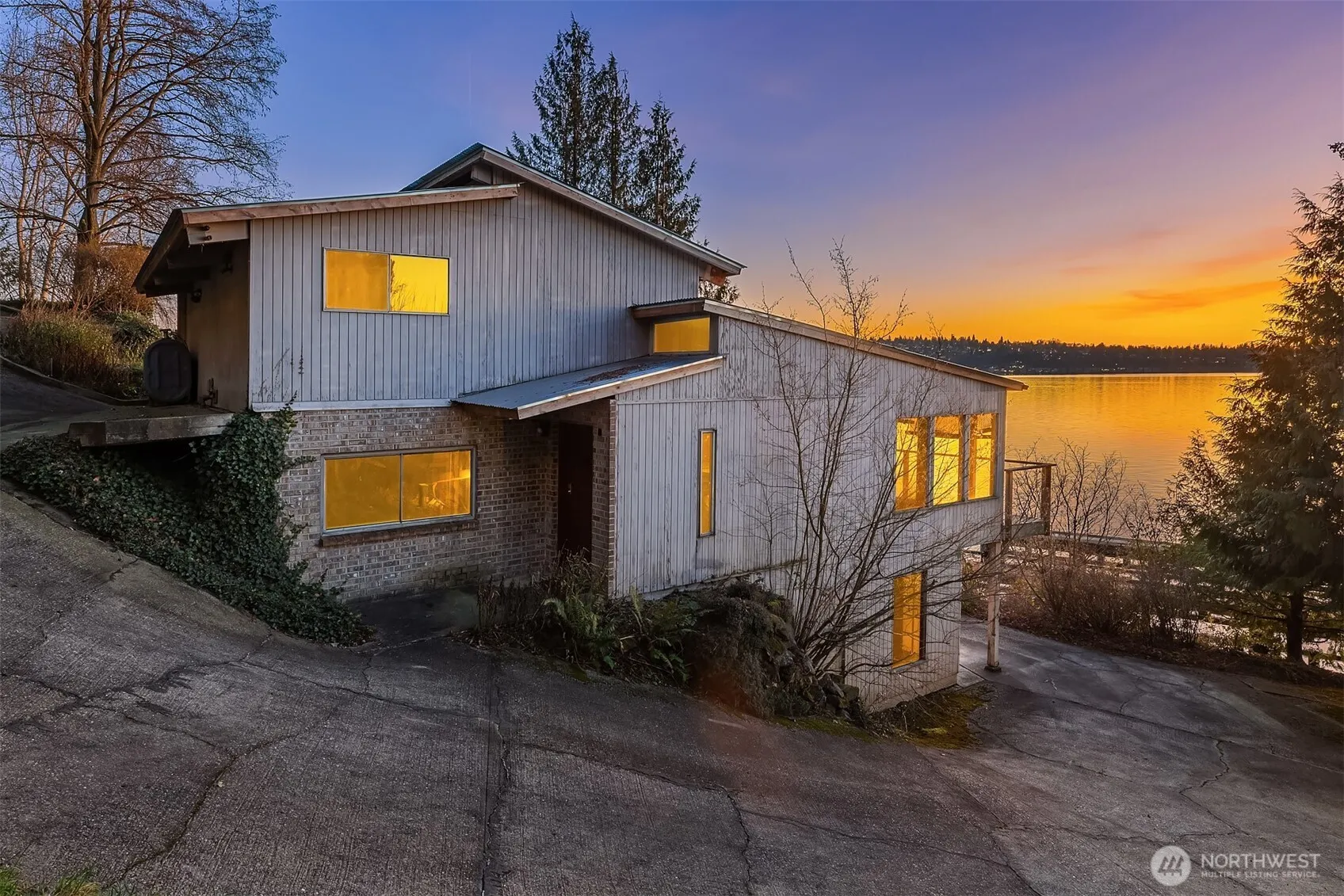 Property photo for 8001 West Mercer Street, Mercer Island photo 5