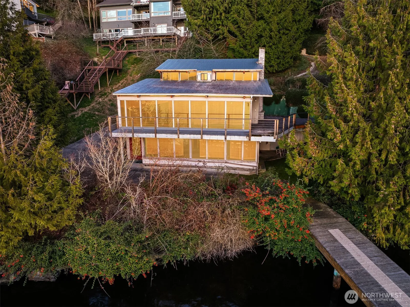 Property photo for 8001 West Mercer Street, Mercer Island photo 4