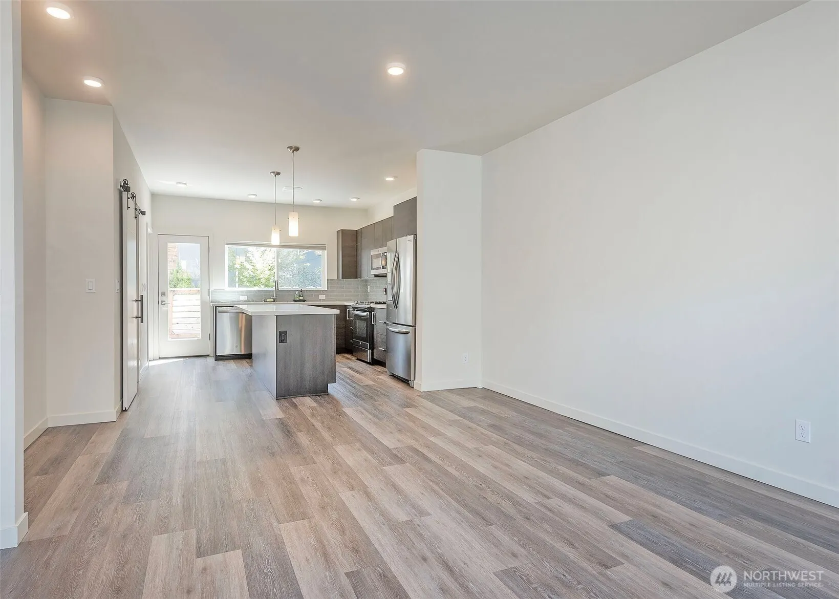 Property photo for 12032 33rd Ave Ne #f, Seattle photo 5
