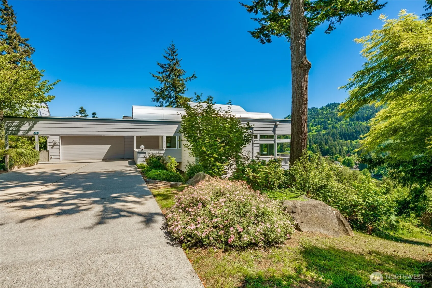 Property photo for 213 Sea Pines Lane, Bellingham photo 3