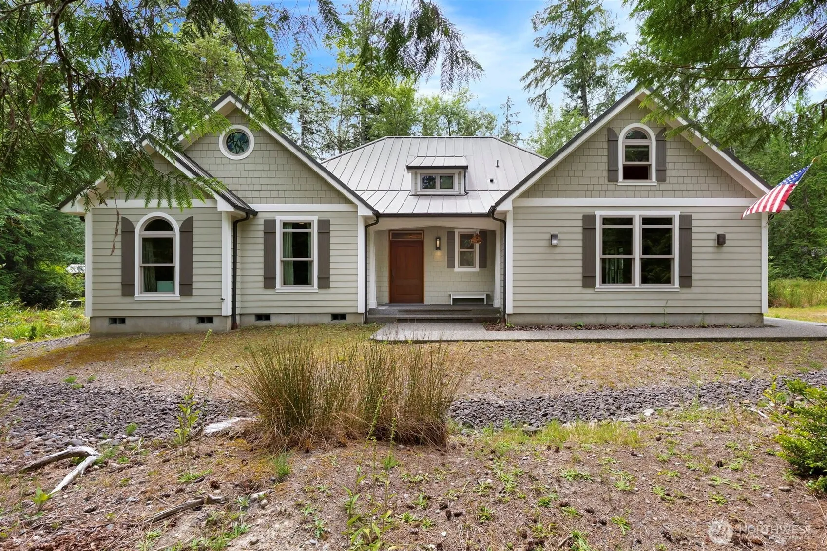 Property photo for 150 E Barnacle Boulevard, Shelton