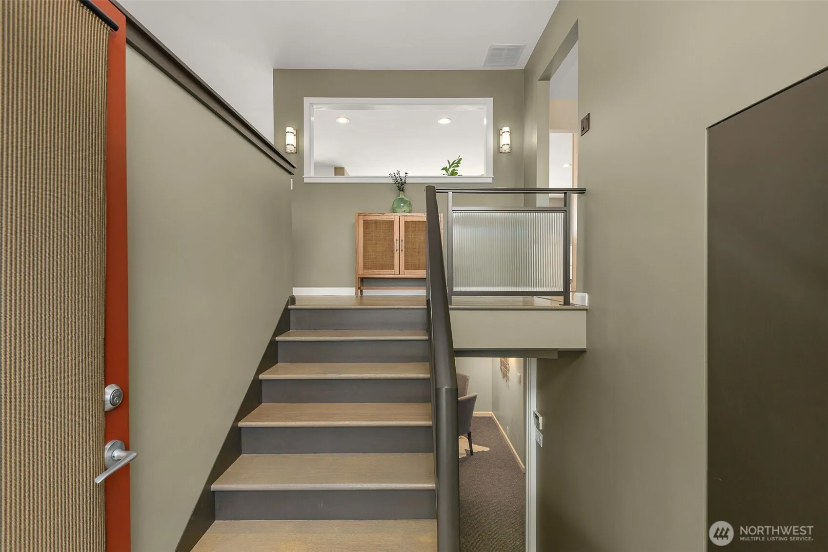 Property photo for 4204 47th Avenue S, Seattle photo 4