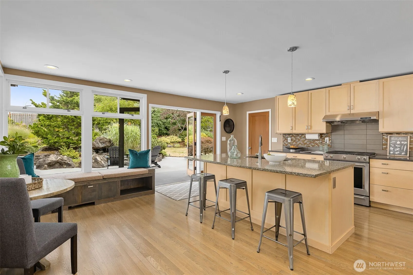 Property photo for 4204 47th Avenue S, Seattle photo 5