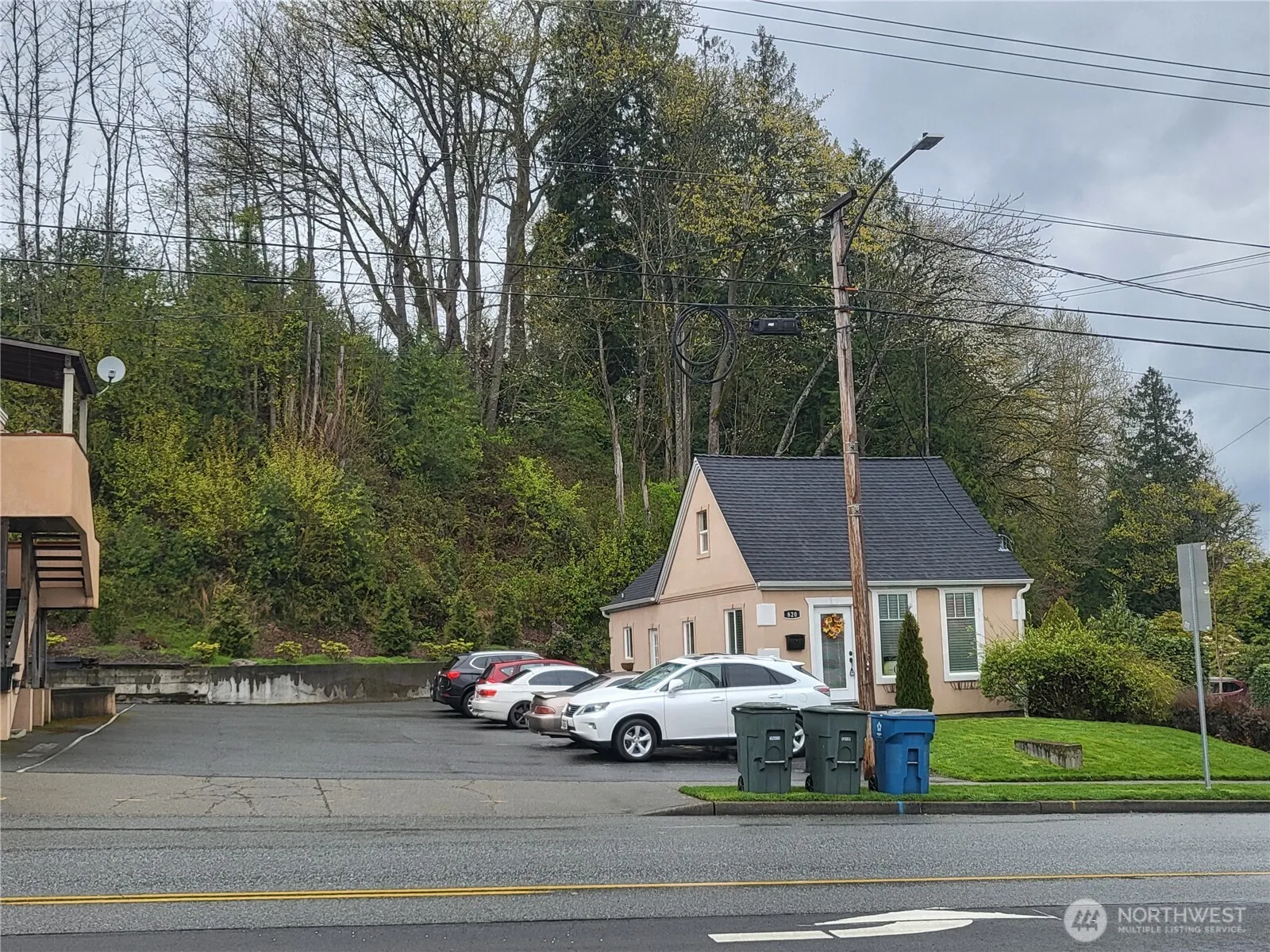 Property photo for 830 2nd Street, Snohomish photo 2