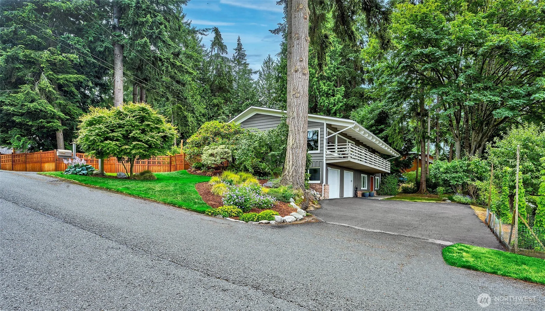 Property photo for 7026 156th Street Sw, Edmonds photo 3