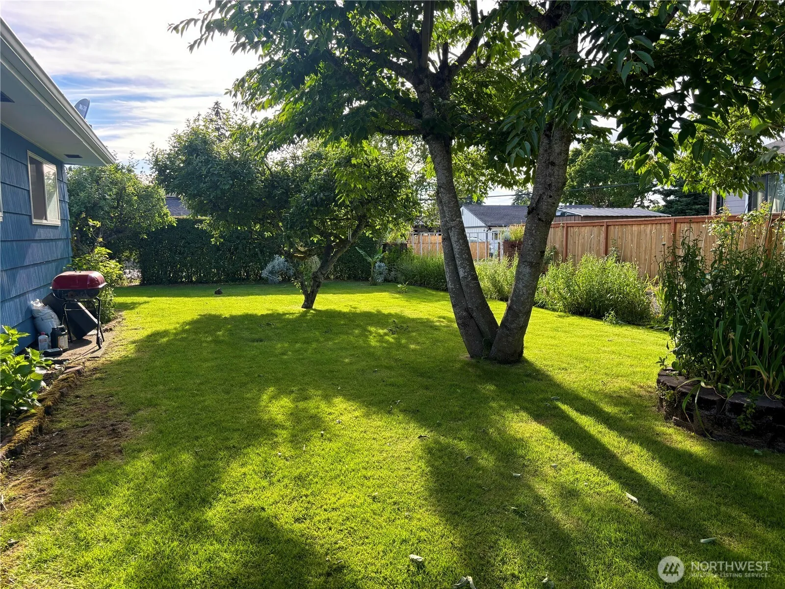Property photo for 1323 S Violet Meadow Street S, Tacoma photo 5