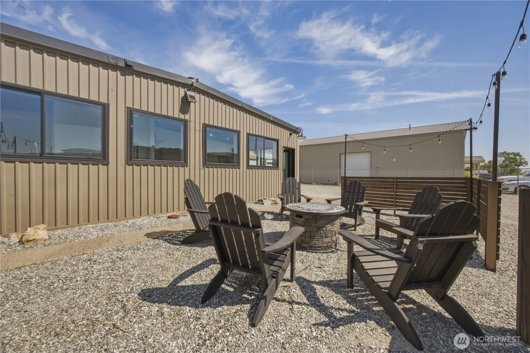 Property photo for 102 Lakeshore Drive, Pateros photo 2
