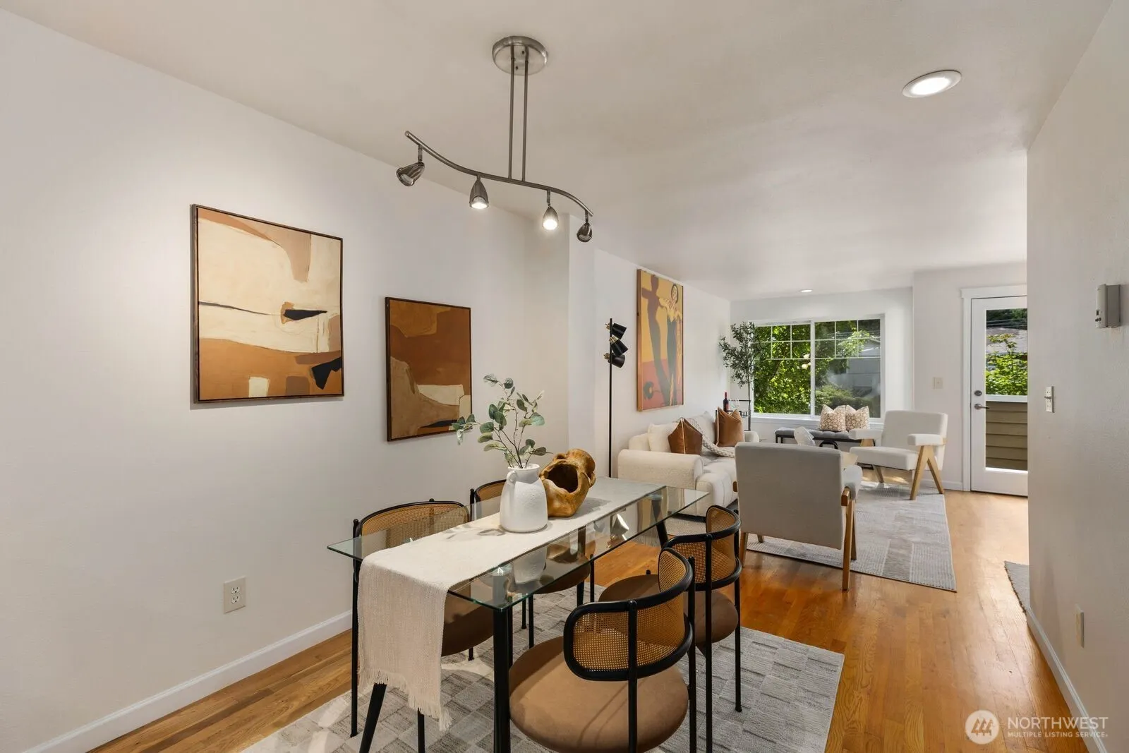 Property photo for 13810 Greenwood Avenue N #d, Seattle photo 5
