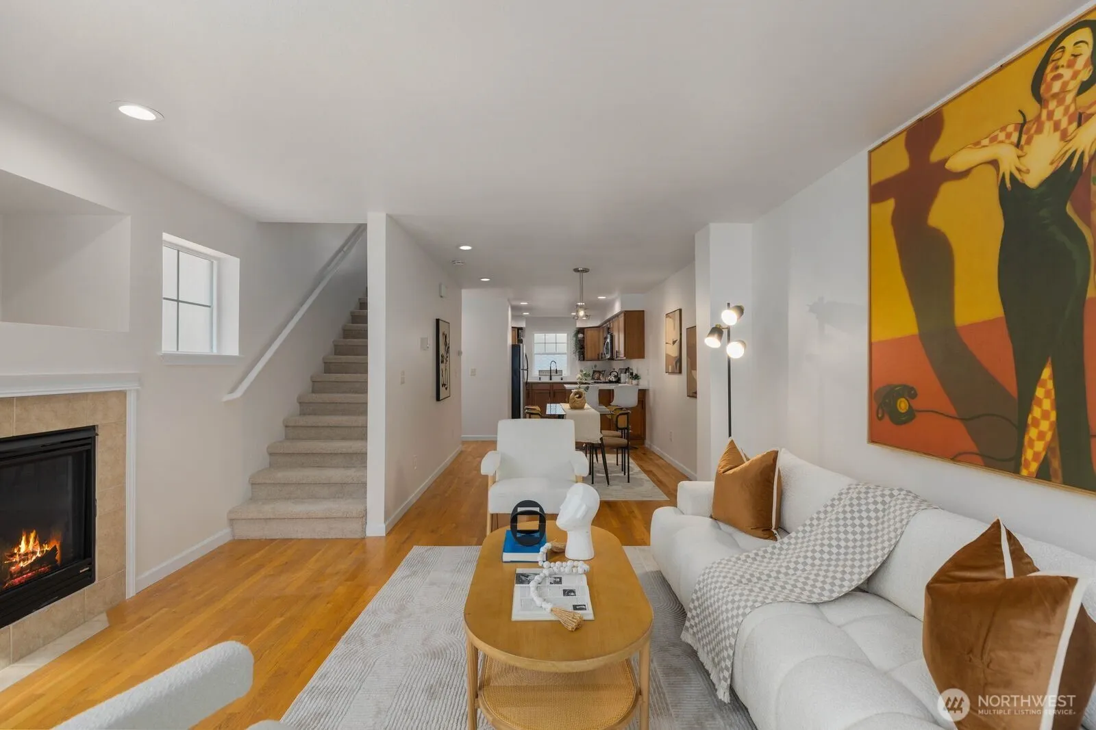 Property photo for 13810 Greenwood Avenue N #d, Seattle photo 4