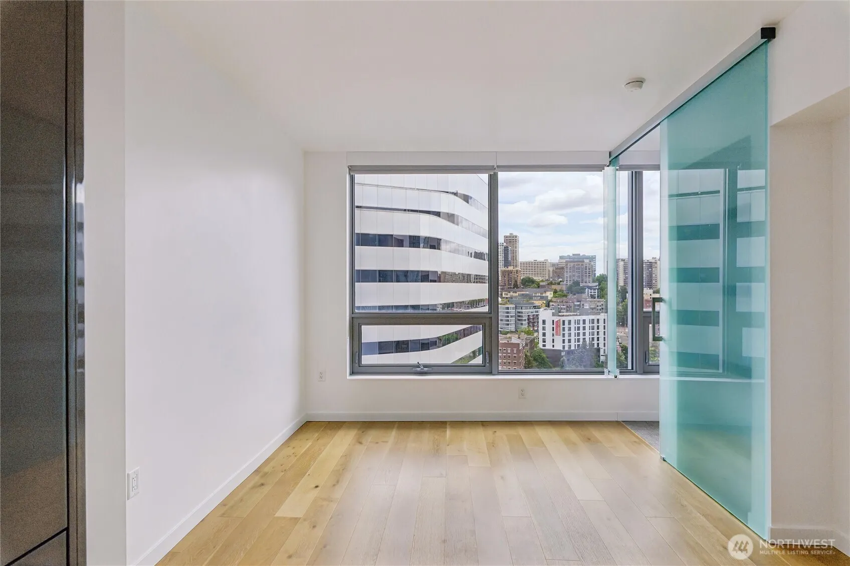 Property photo for 1808 Minor Avenue #2213, Seattle photo 4