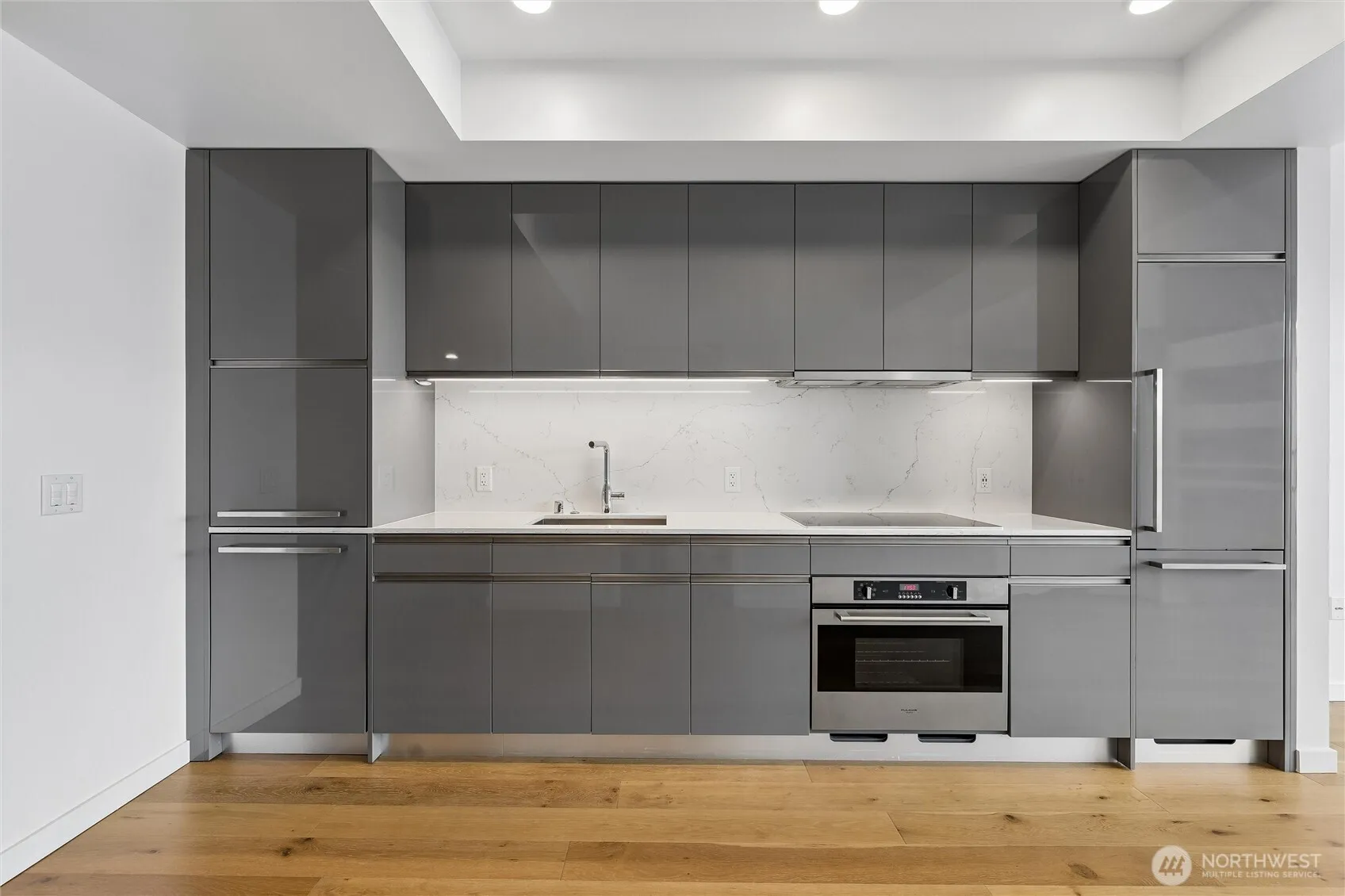 Property photo for 1808 Minor Avenue #2213, Seattle photo 2