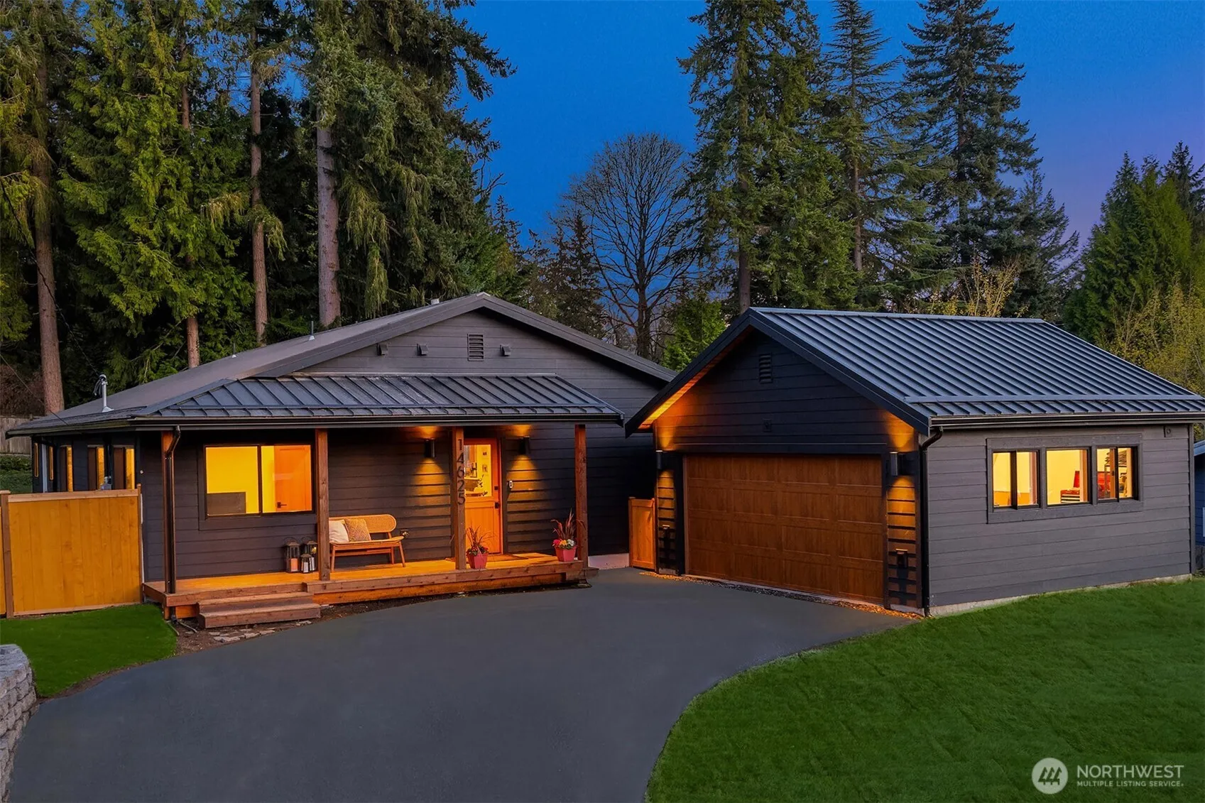 Property photo for 14625 Se 14th Street, Bellevue photo 2