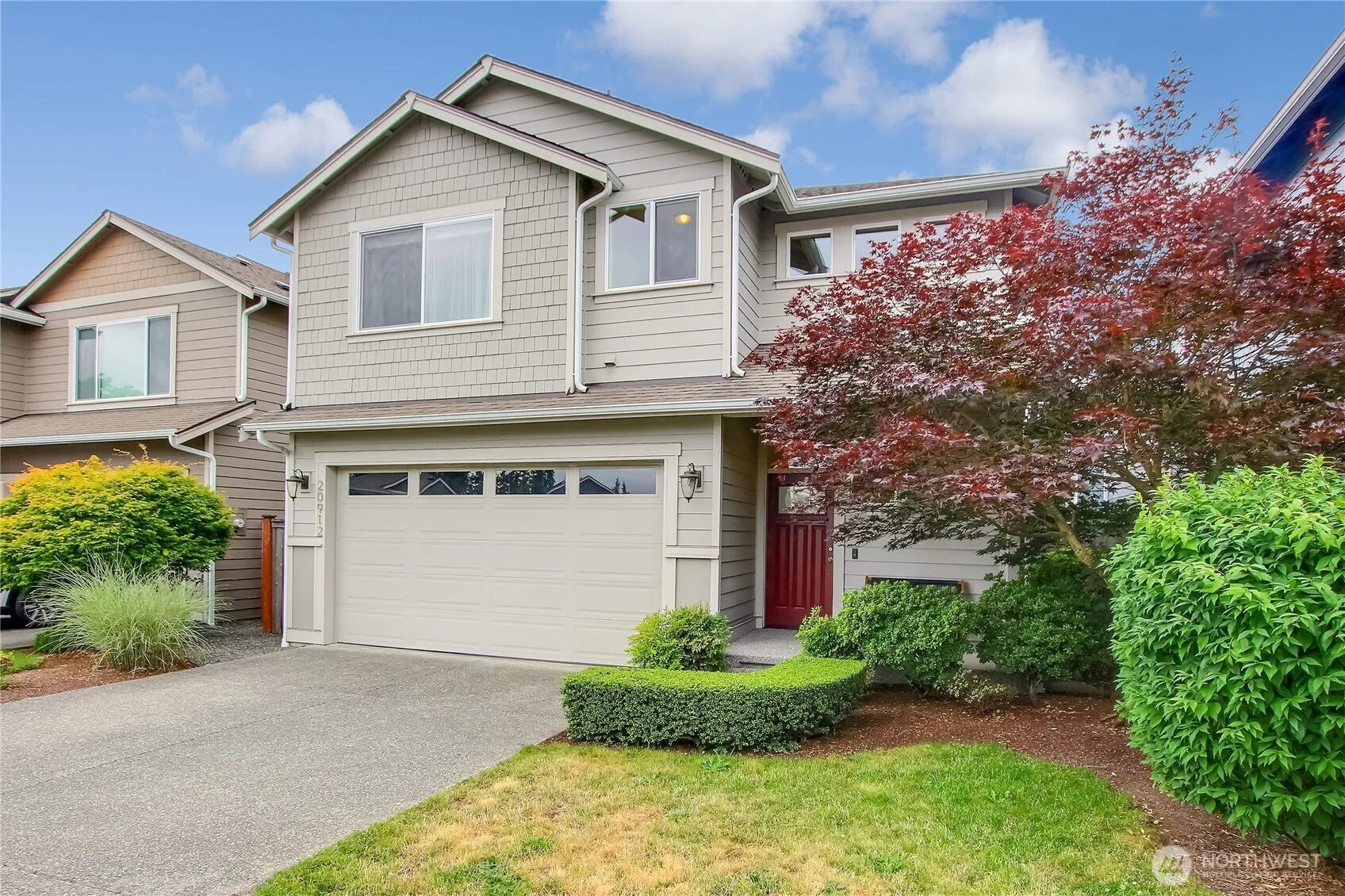 Property photo for 20912 2nd Avenue W, Lynnwood photo 2