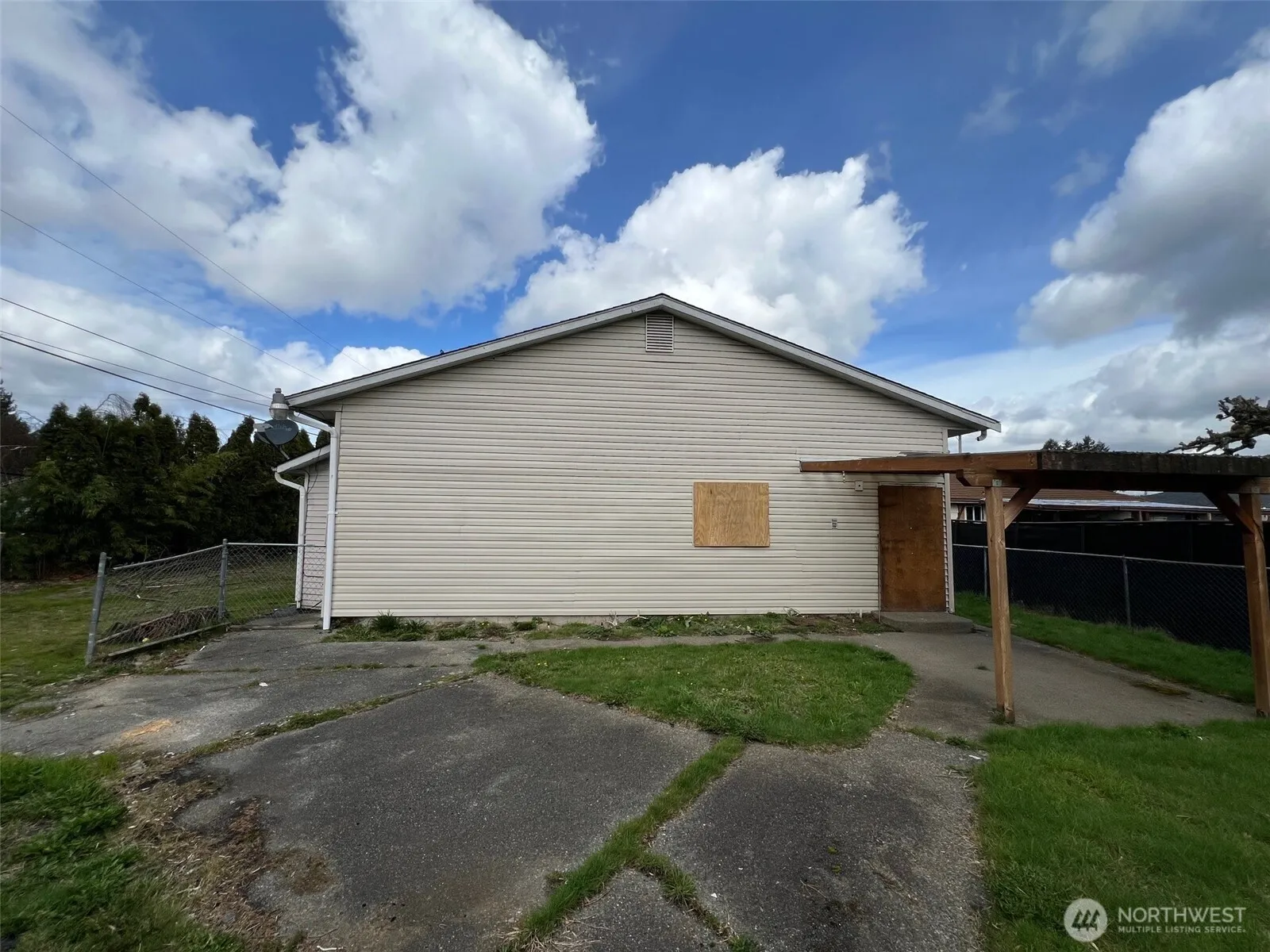 Property photo for 1006 17th Street Se, Auburn photo 4
