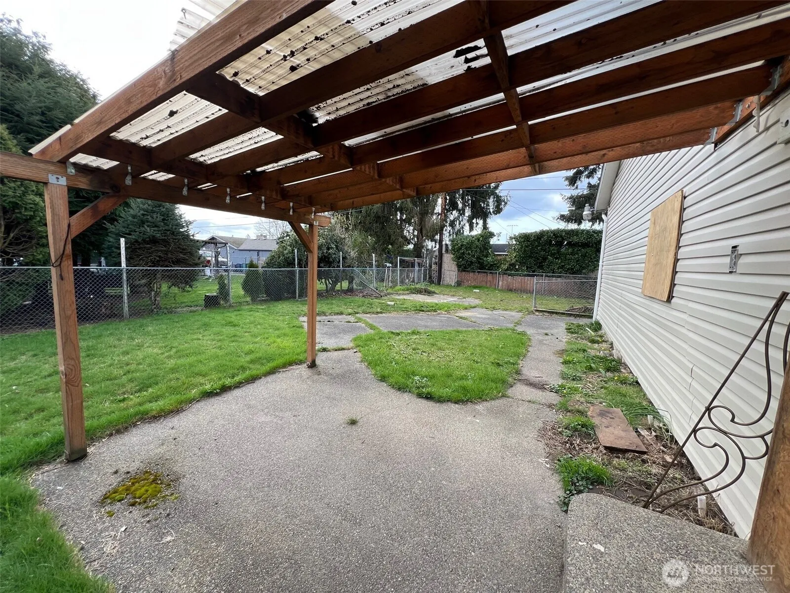 Property photo for 1006 17th Street Se, Auburn photo 3